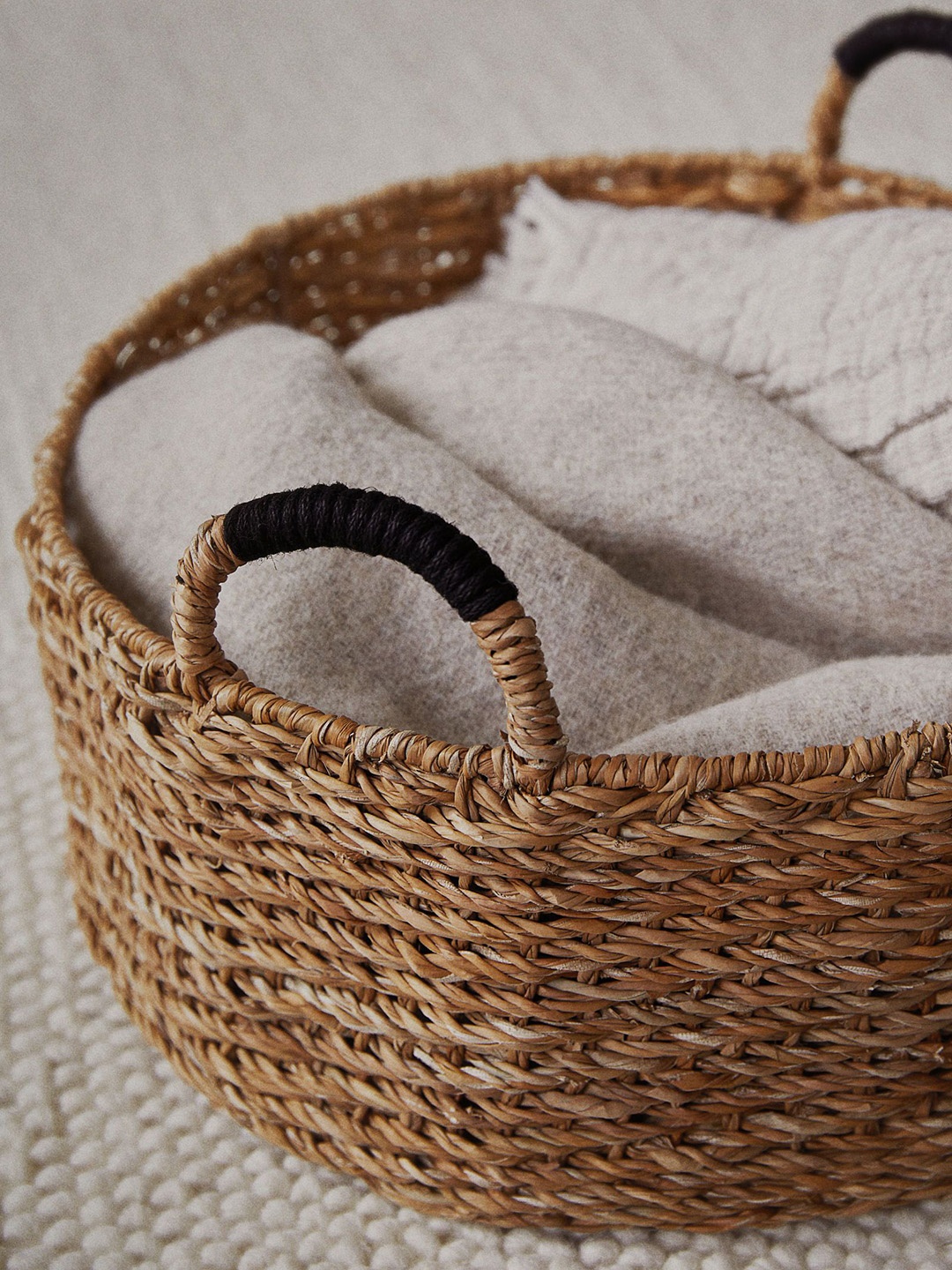 

H&M Beige Extra-Large Seagrass Storage Basket