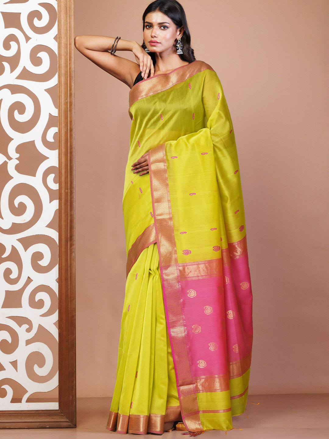 

Unnati Silks Woven Design Zari Silk Cotton Maheshwari Saree, Green