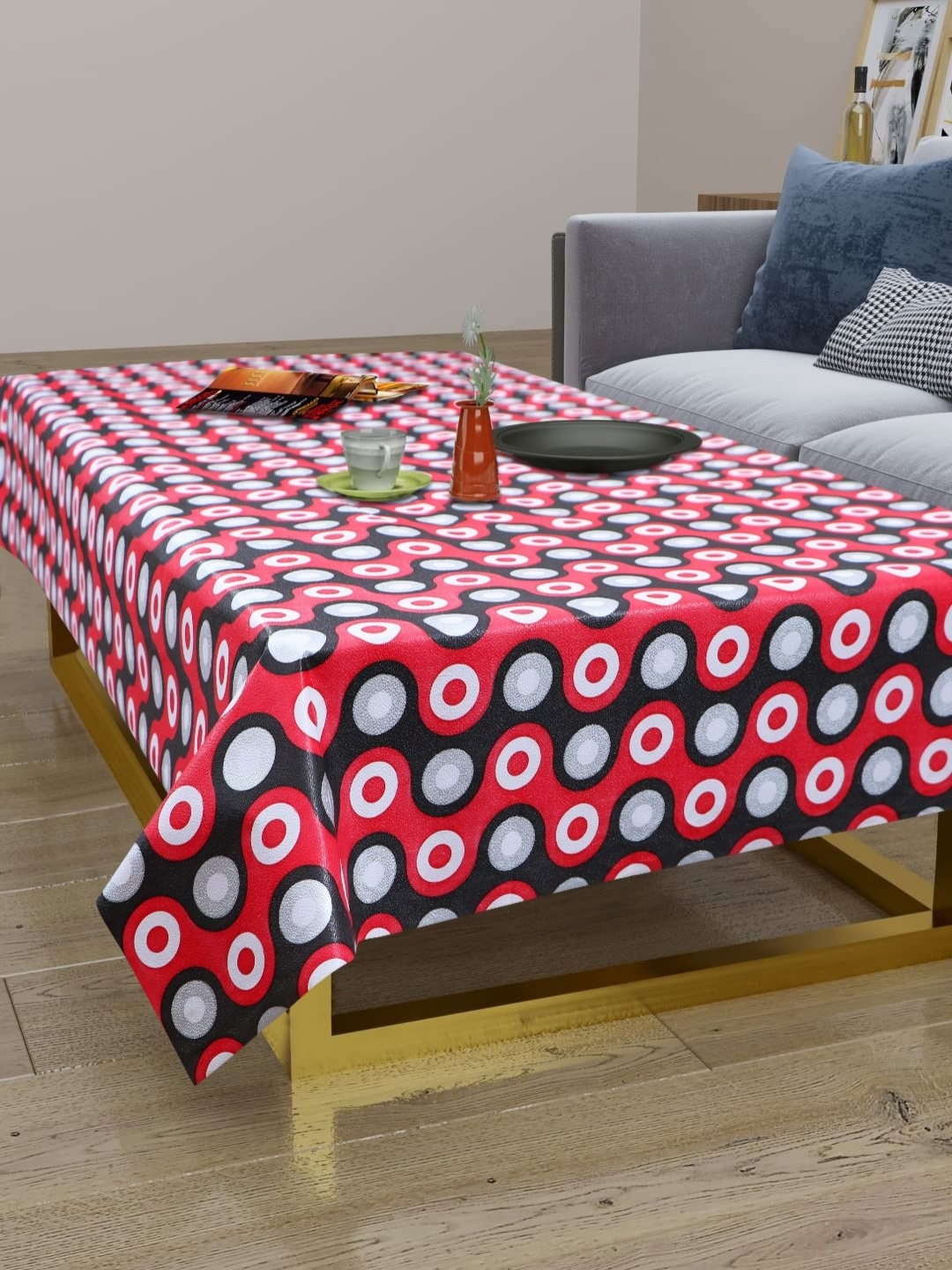

LooMantha Red & Black Geometric Printed Waterproof 2-Seater Table Cover