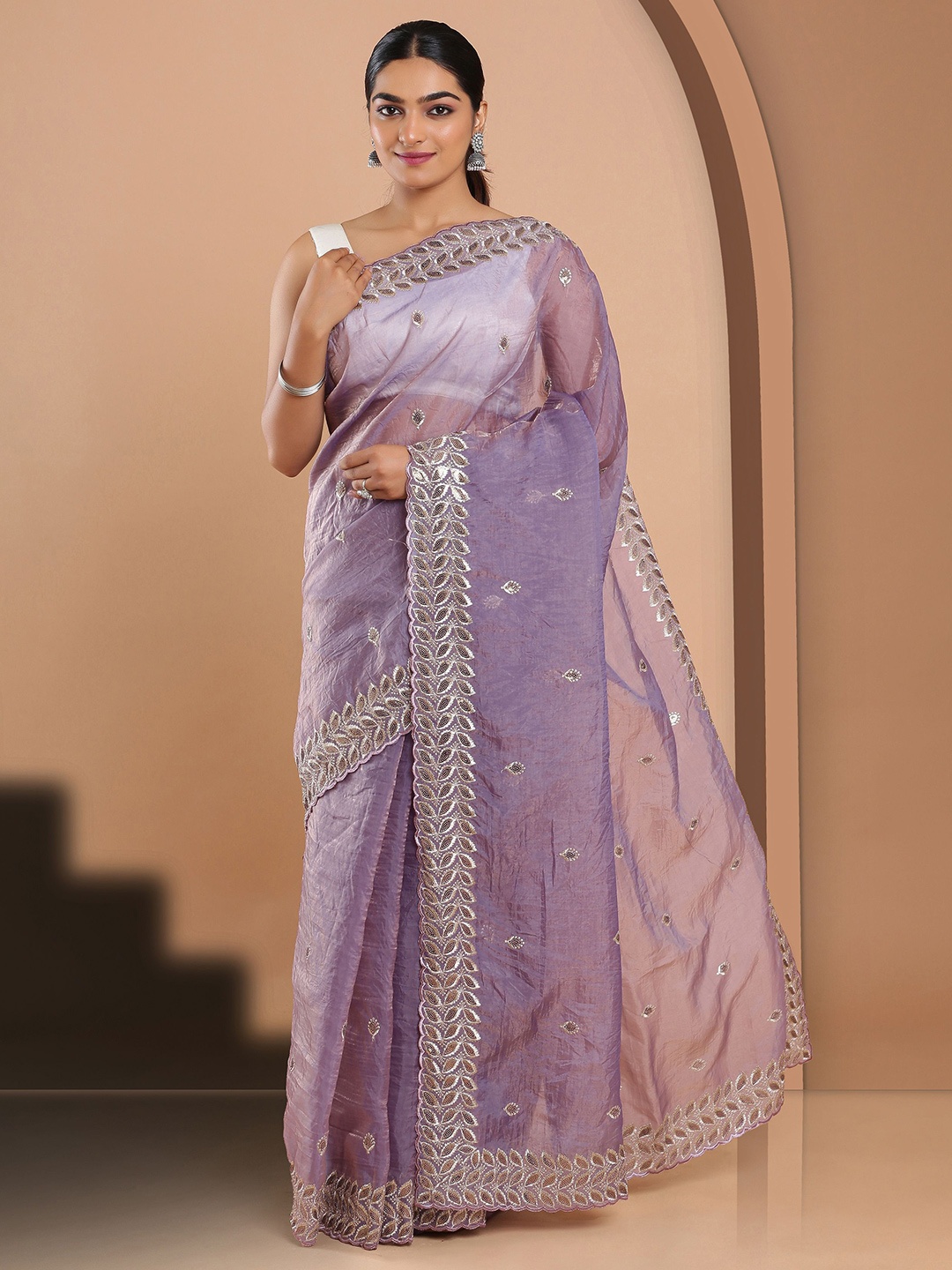 

Kalyan Silks Embellished Embroidered Organza Jamdani Saree, Lavender