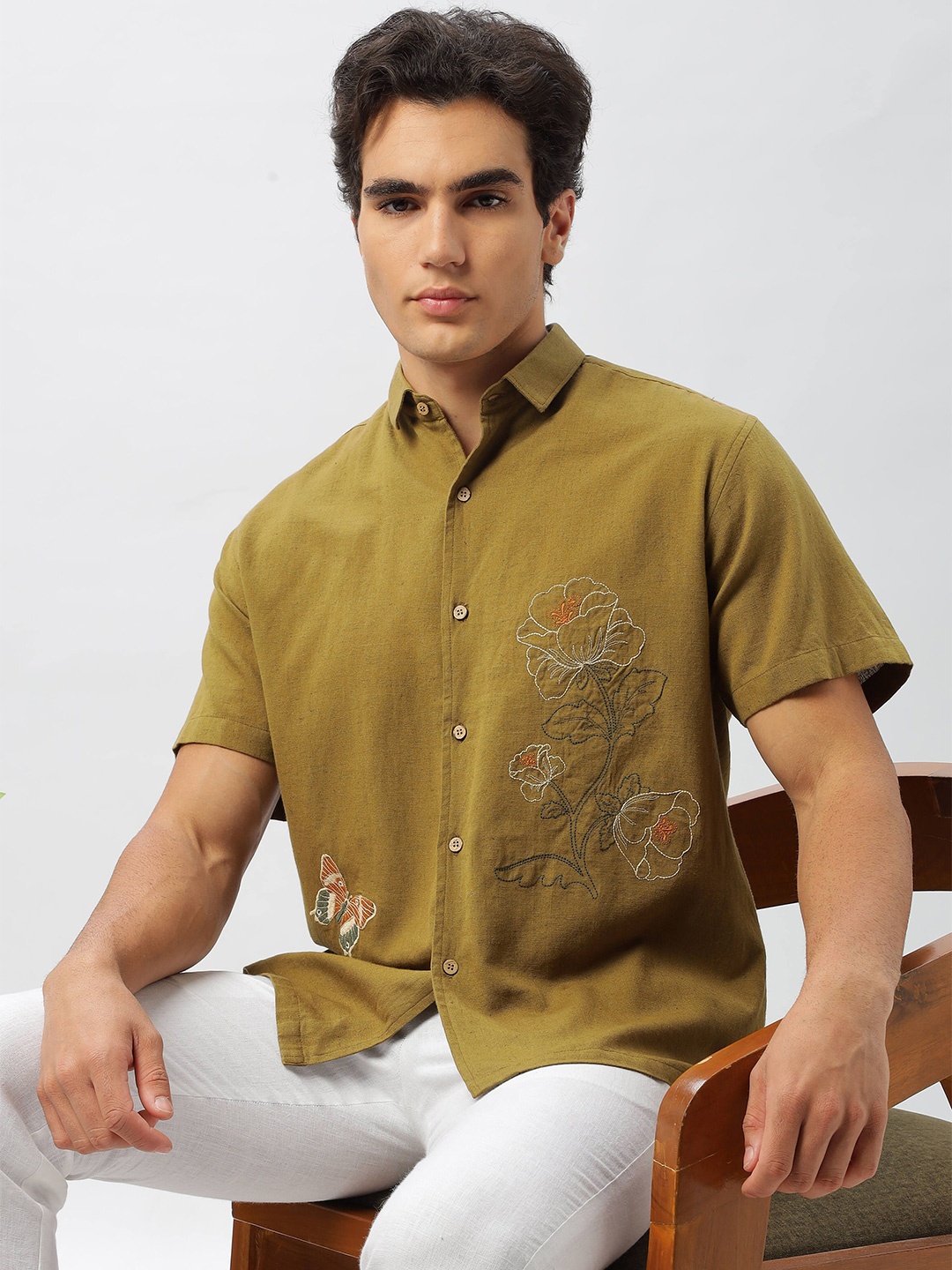 

HAMPTONS Men Solid Floral Embroidered Cotton Casual Shirt, Olive