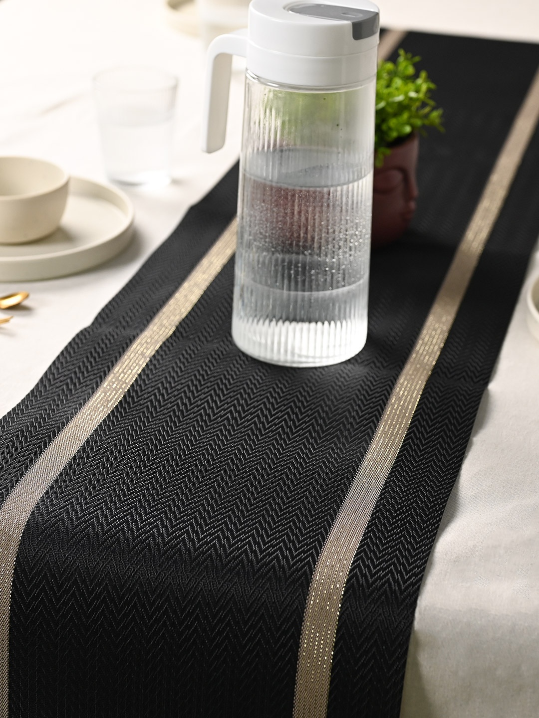 

MARKET99 Black & Beige Textured Rectangular Table Runners