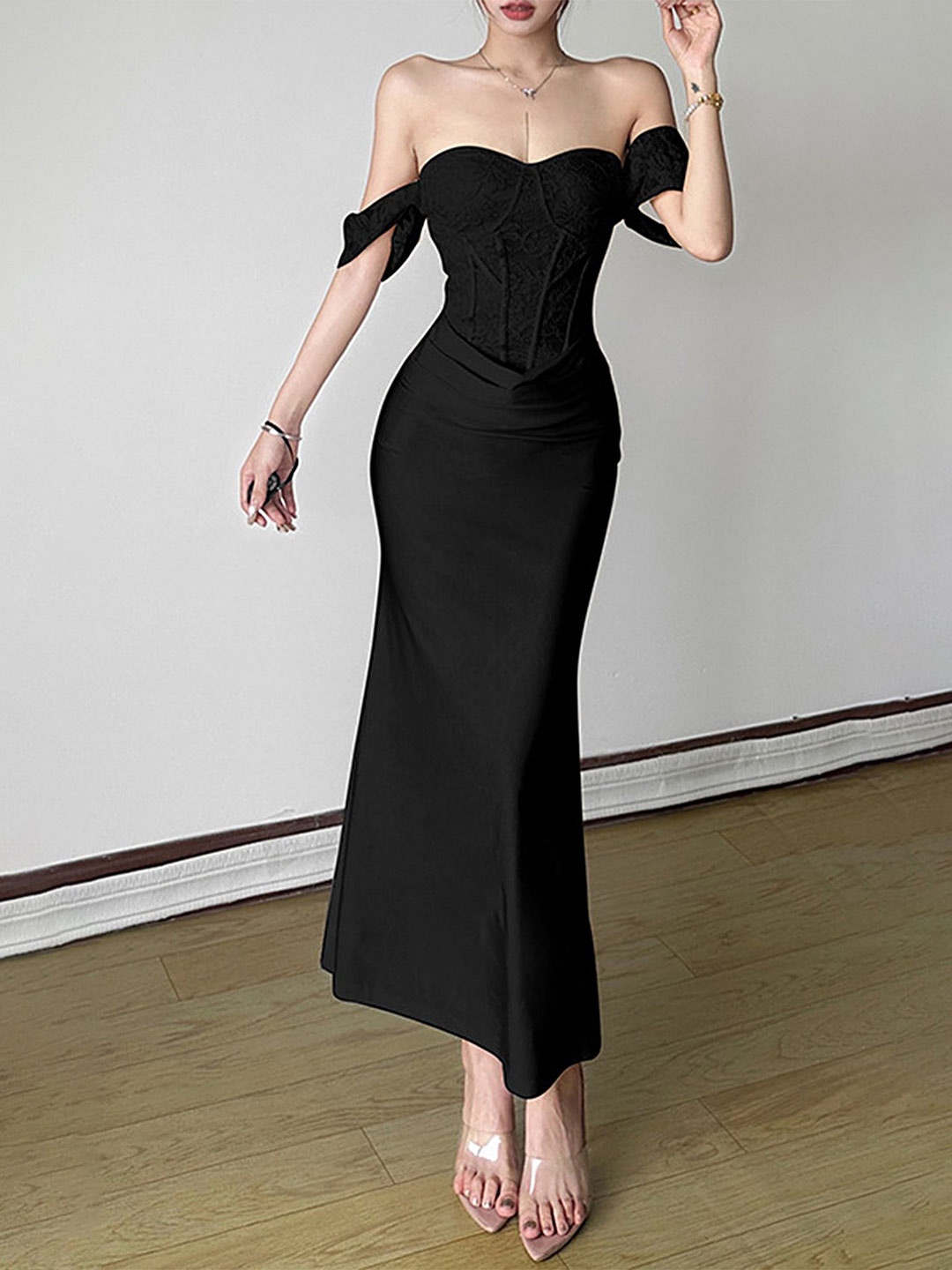 

LULU & SKY Off-Shoulder Maxi Dress, Black