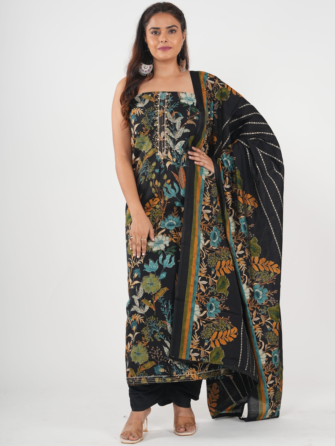 

MOZAFIA Floral Printed Beads and Stones Pure Silk Unstitched Dress Material, Black