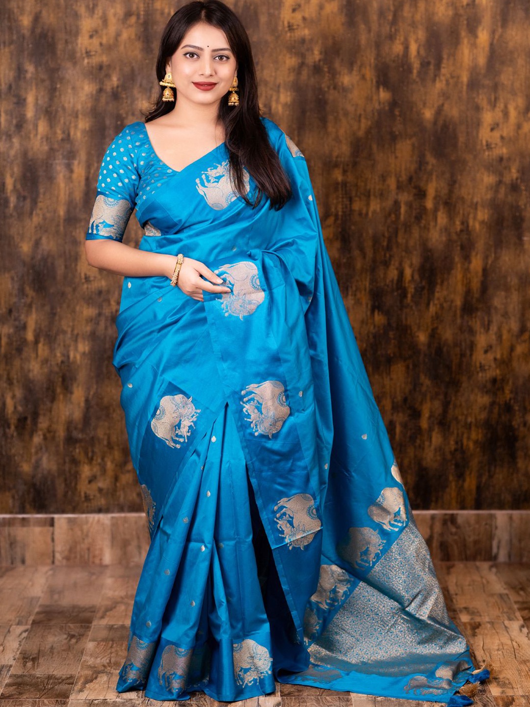 

Panzora Woven Design Zari Silk Blend Banarasi Saree, Blue