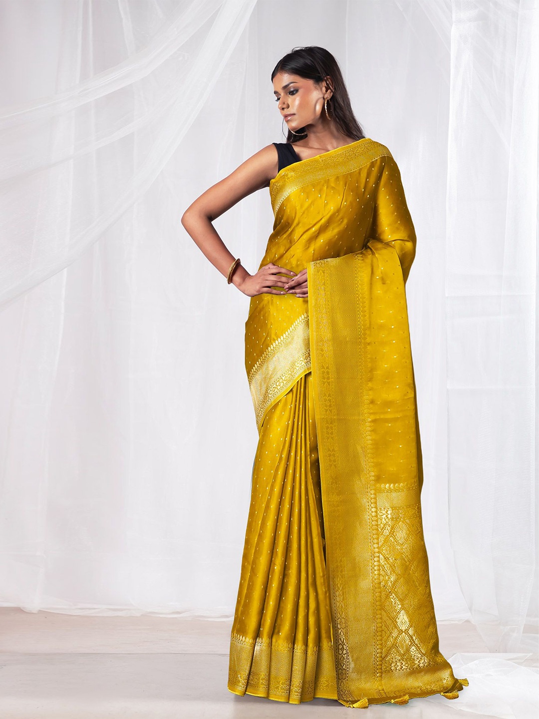 

Unnati Silks Woven Design Zari Pure Silk Banarasi Saree, Yellow