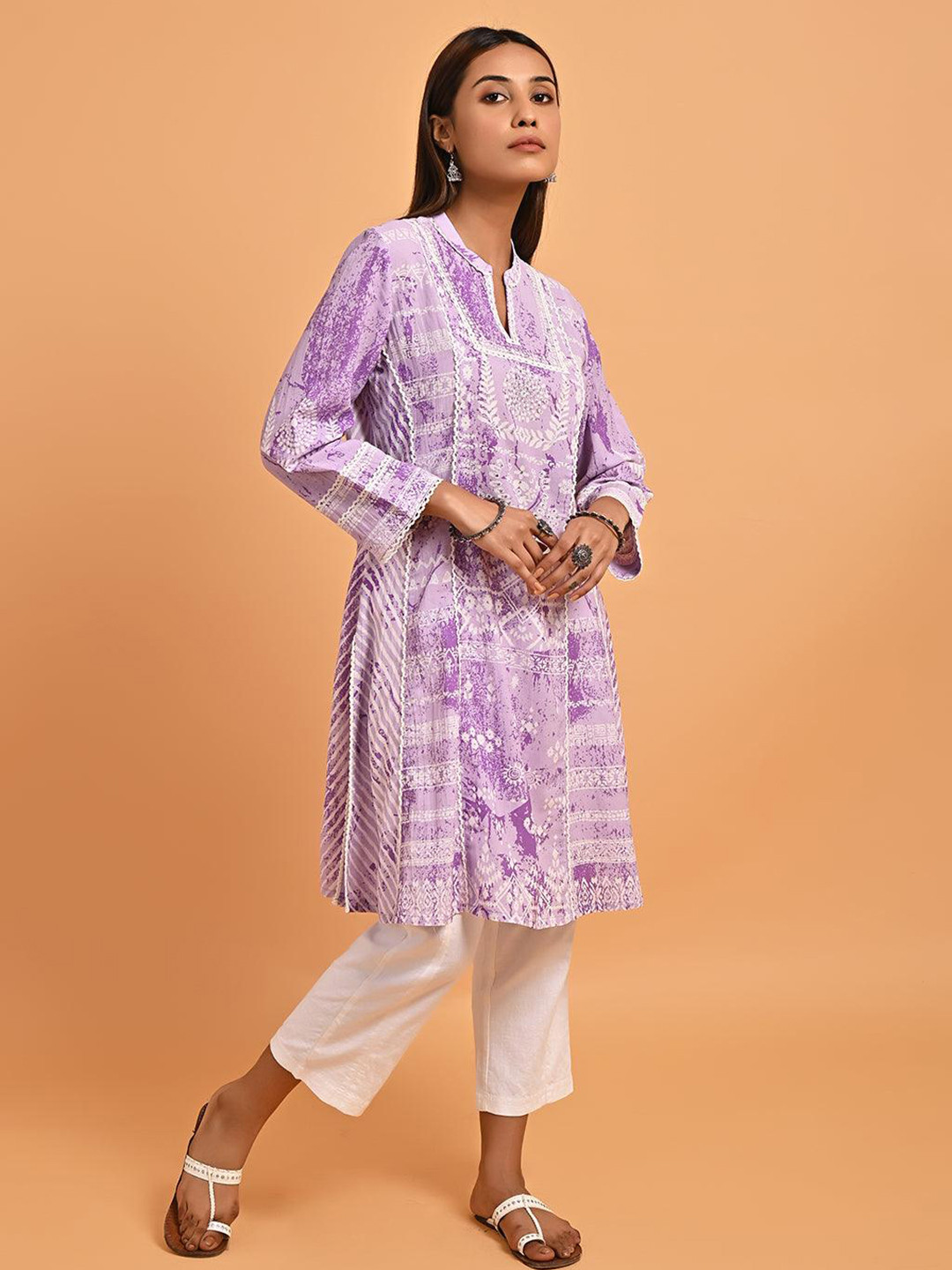 

Lakshita Floral Printed Mandarin Collar With Lace Detailing Sequined Kurta, Purple