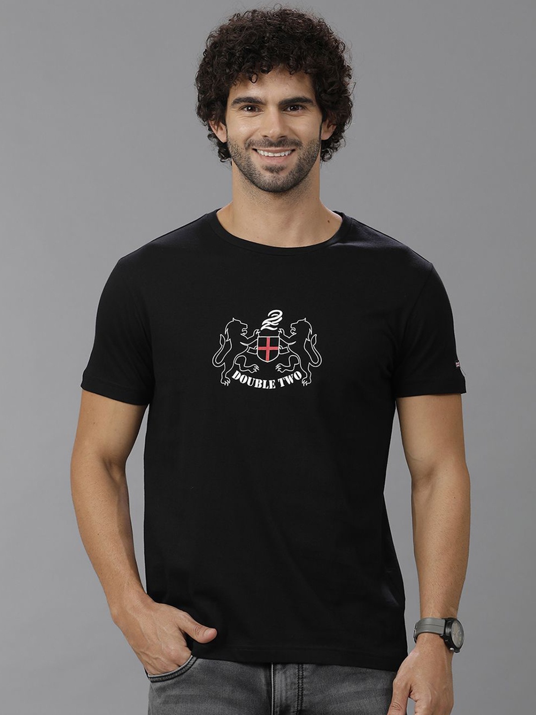

Double Two Men Typography Avengers Printed Applique Slim Fit T-shirt, Black