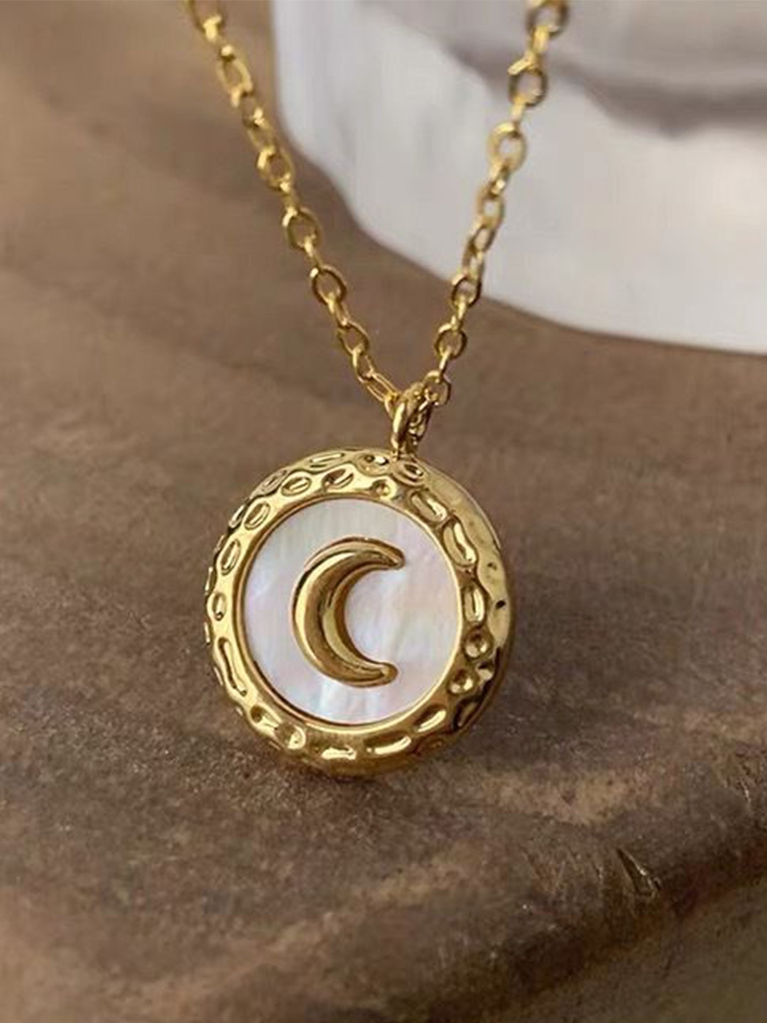 

Just Lil Things Circular Shaped Pendant With Chain, Gold