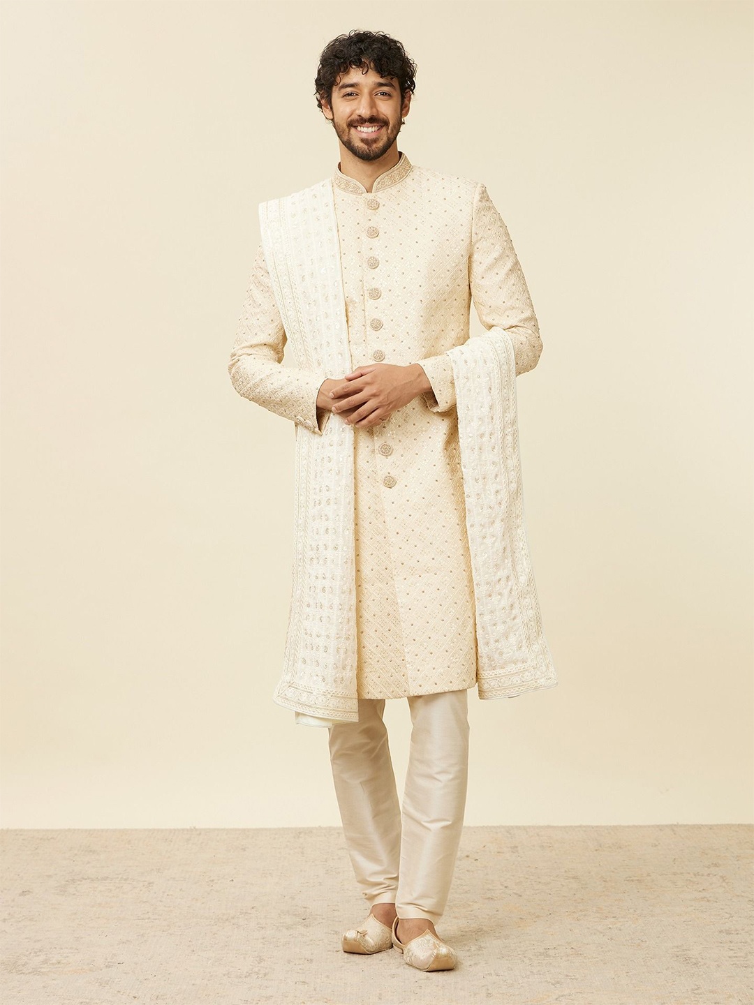 

Manyavar Men Embroidered Dupatta with Sequinned, Cream