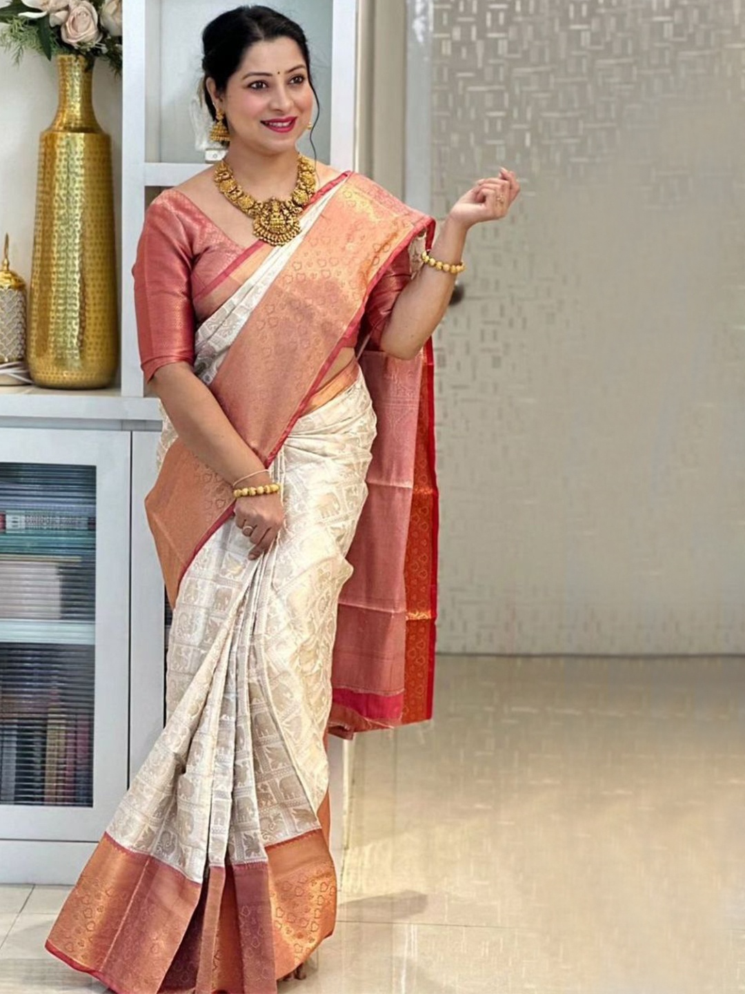 

Wuxi Woven Design Zari Pure Silk Banarasi Saree, Cream