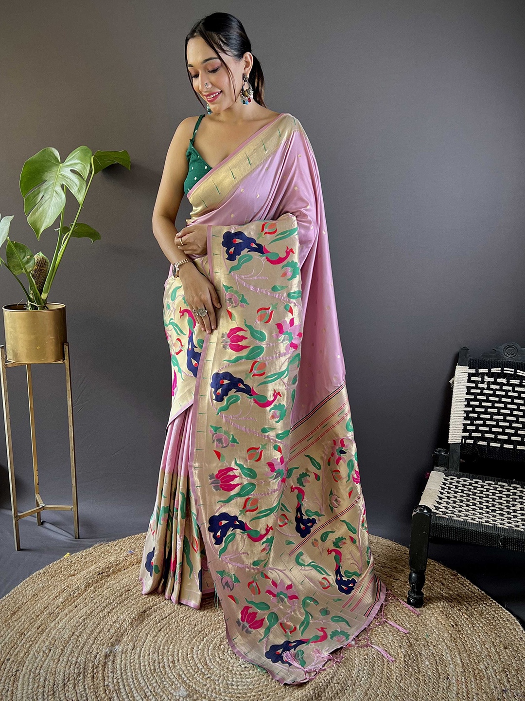 

Panzora Woven Design Zari Silk Blend Paithani Saree, Pink