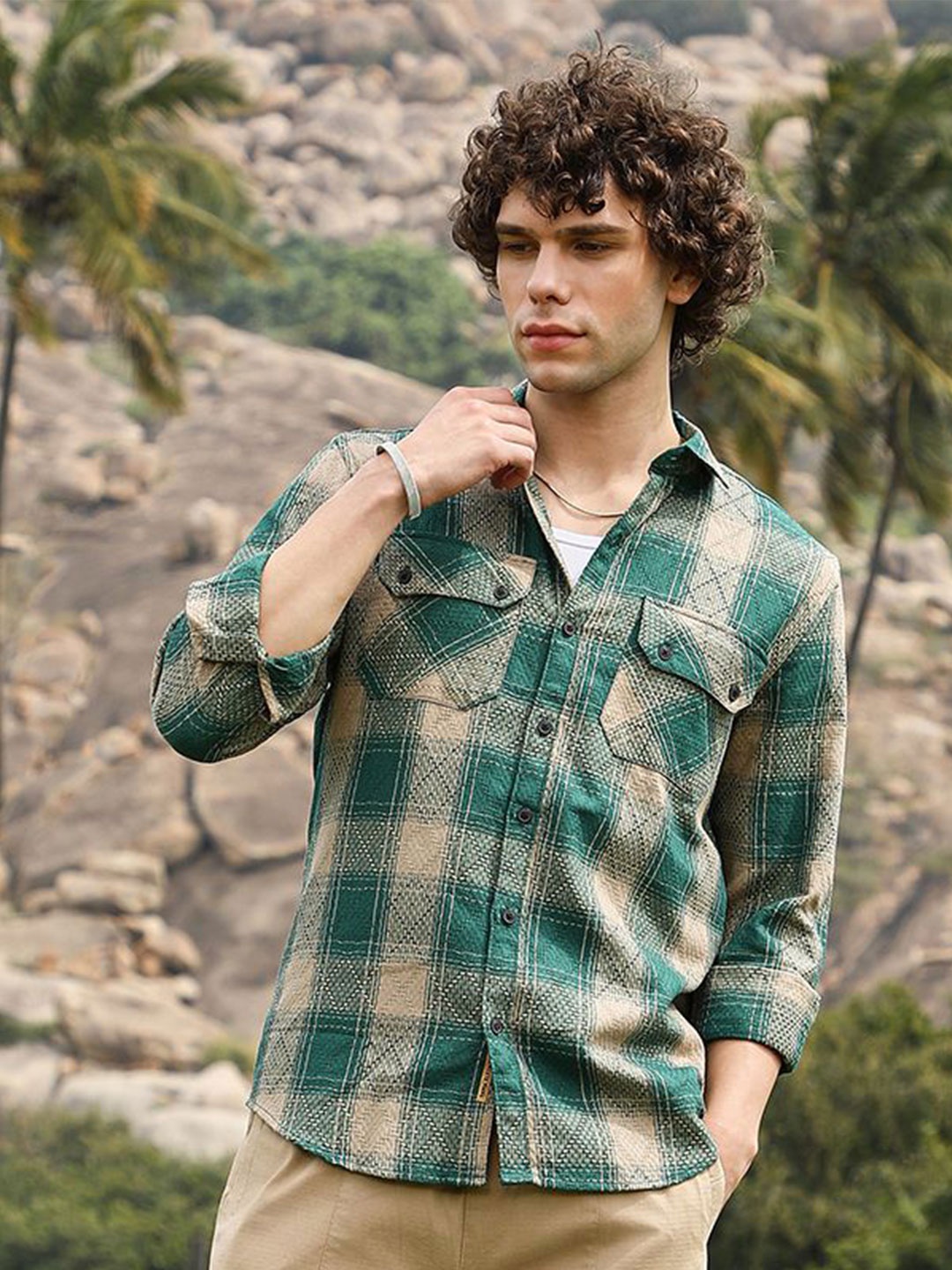 

Campus Sutra Men Comfort Opaque Checked Casual Shirt, Multi