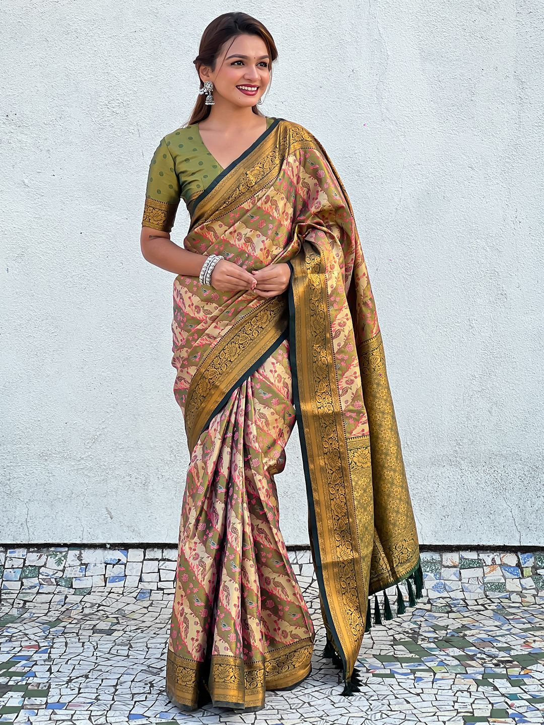 

Panzora Woven Design Zari Silk Blend Dharmavaram Saree, Green