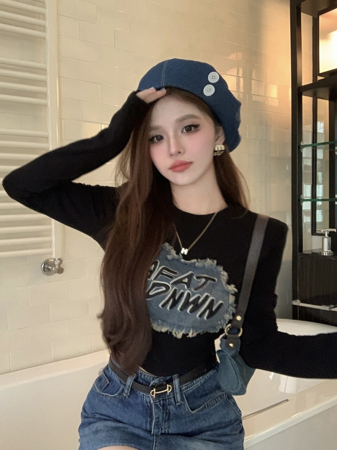 

HERE&NOW Round Neck Printed Long Sleeves Top, Black