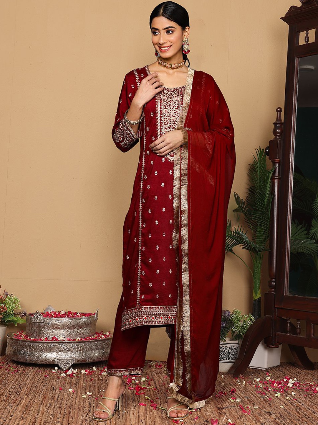 

Varanga Women Ethnic Motifs Embroidered Regular Kurta with Trousers & With Dupatta, Maroon