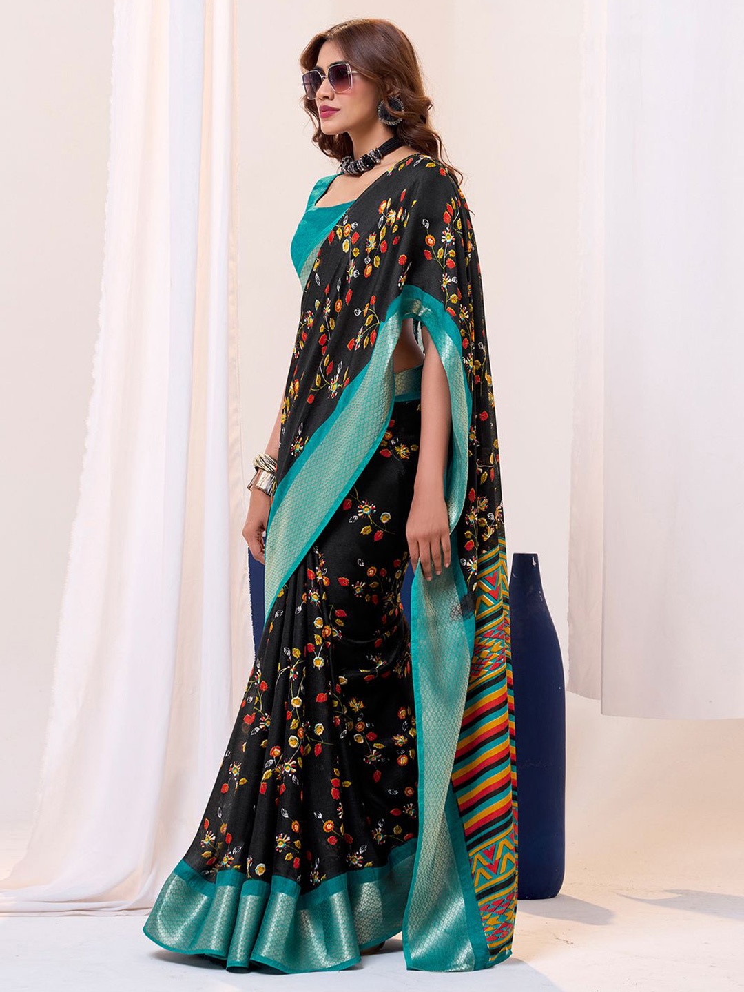 

Panzora Floral Silk Blend Saree, Black