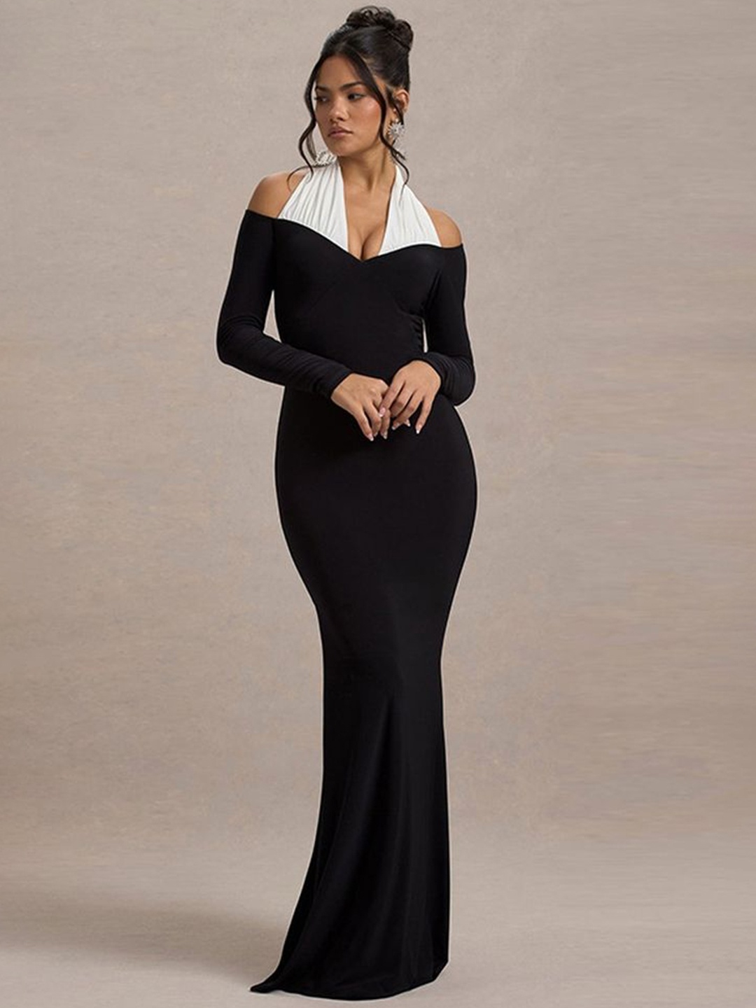 

LULU & SKY Cold-Shoulder Maxi Dress, Black