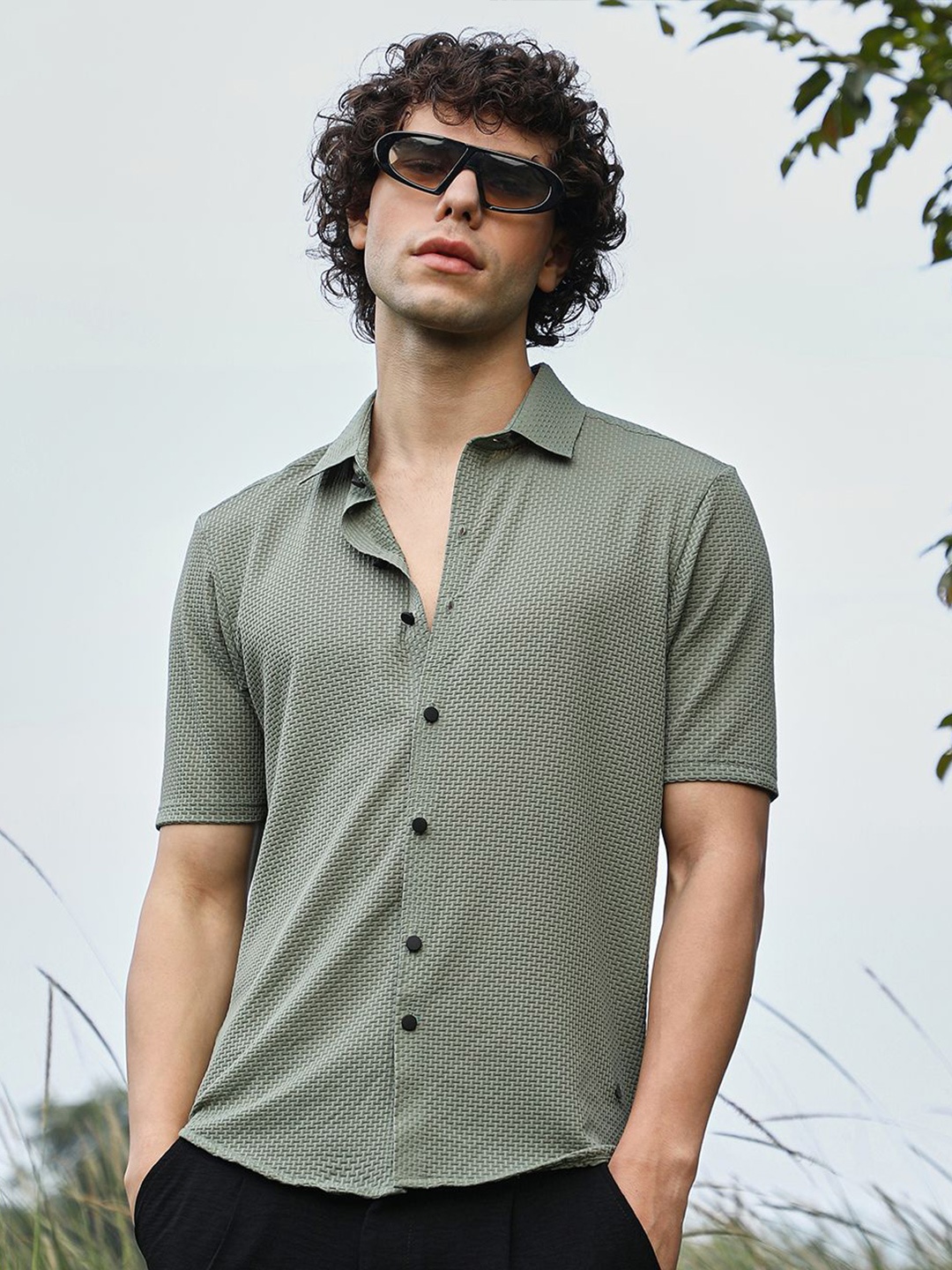 

Campus Sutra Men Comfort Opaque Casual Shirt, Green