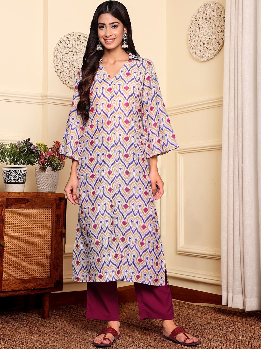

Varanga Women Regular Kurta with Trousers, Off white