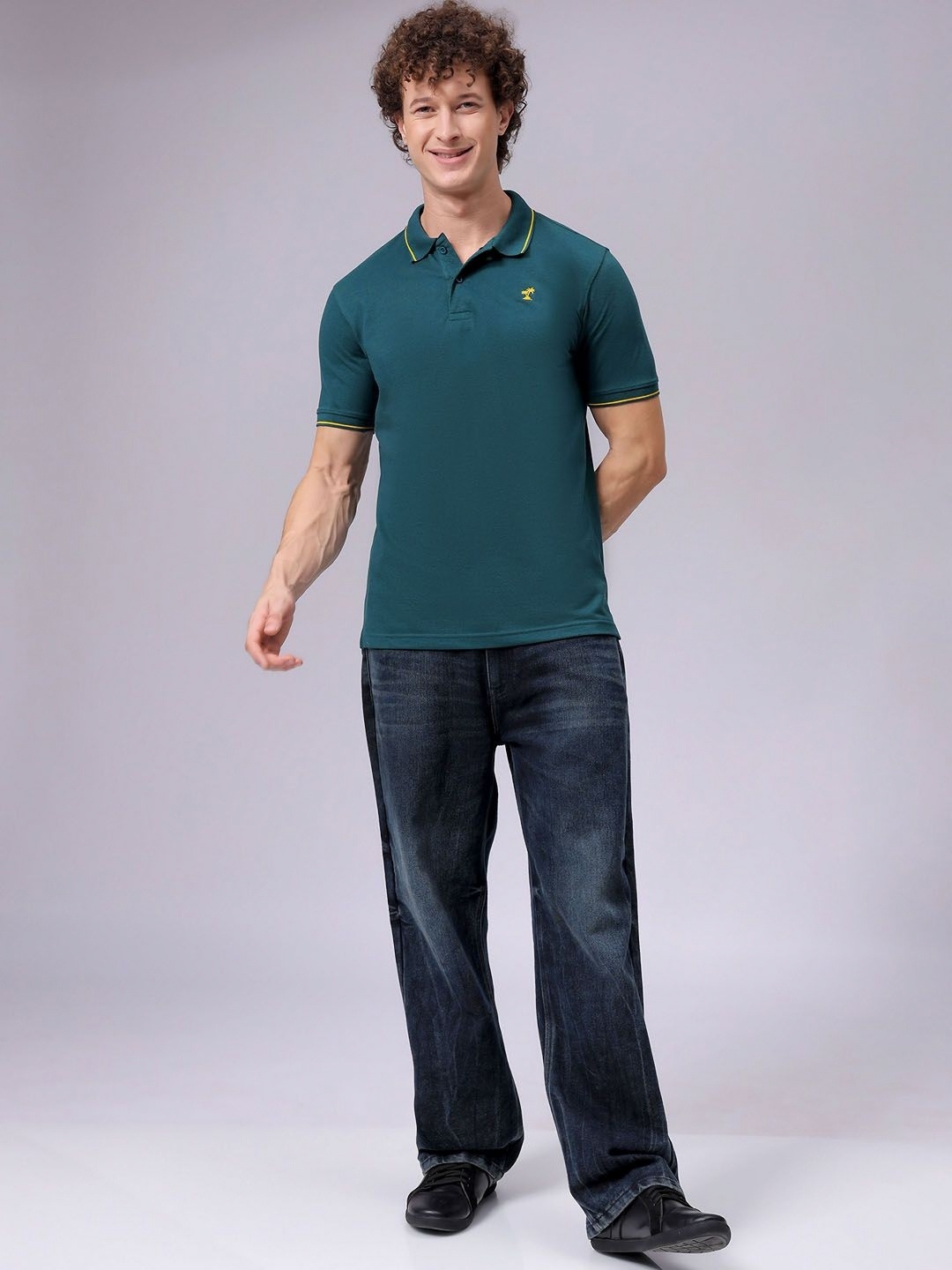 

The Indian Garage Co Men Polo Collar Cotton T-shirt, Green