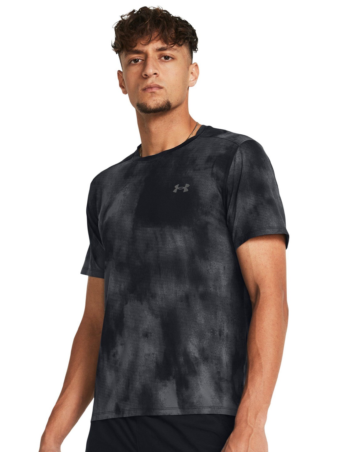 

UNDER ARMOUR Launch Elite Wash Short Sleeve Slim Fit T-Shirt, Black