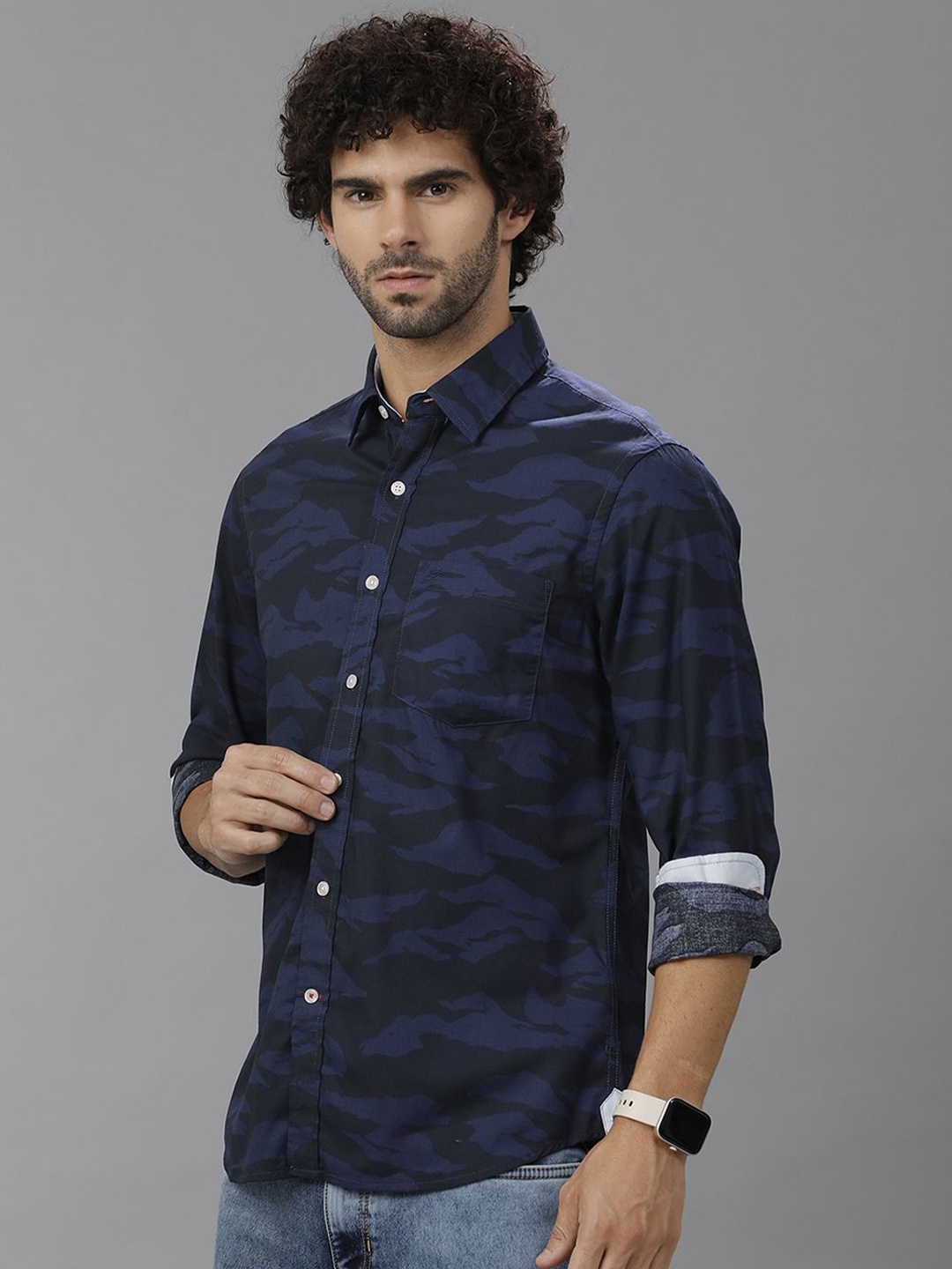 

Double Two Men Comfort Slim Fit Opaque Printed Casual Shirt, Black