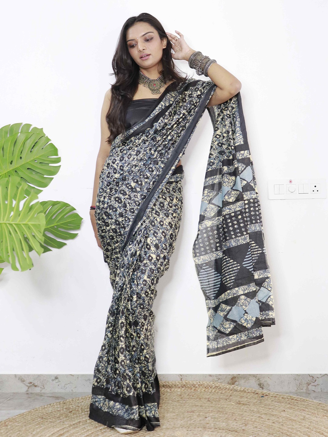 

HERE&NOW Pure Cotton Bagru Saree, Black