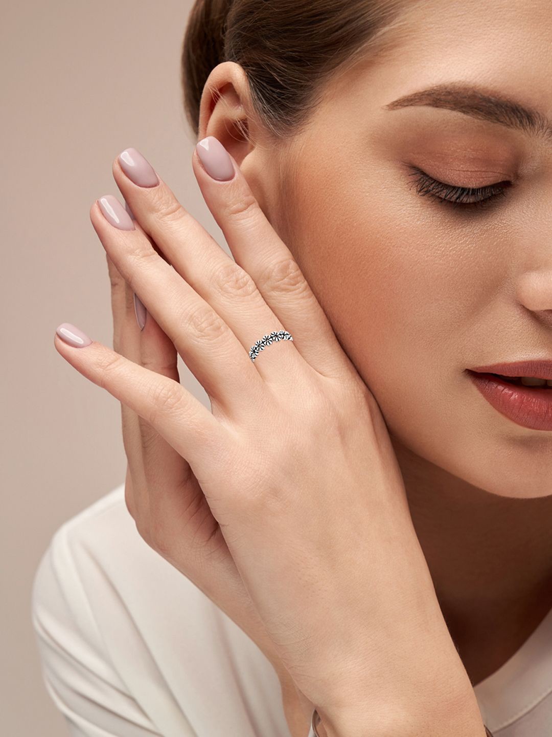 

LeCalla 925 Sterling Silver Plated Finger Ring