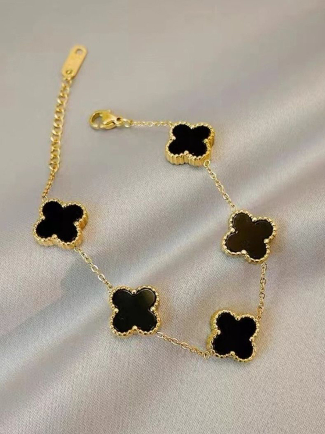 

V FASHION JEWELLERY Gold-Plated Floral Bracelet