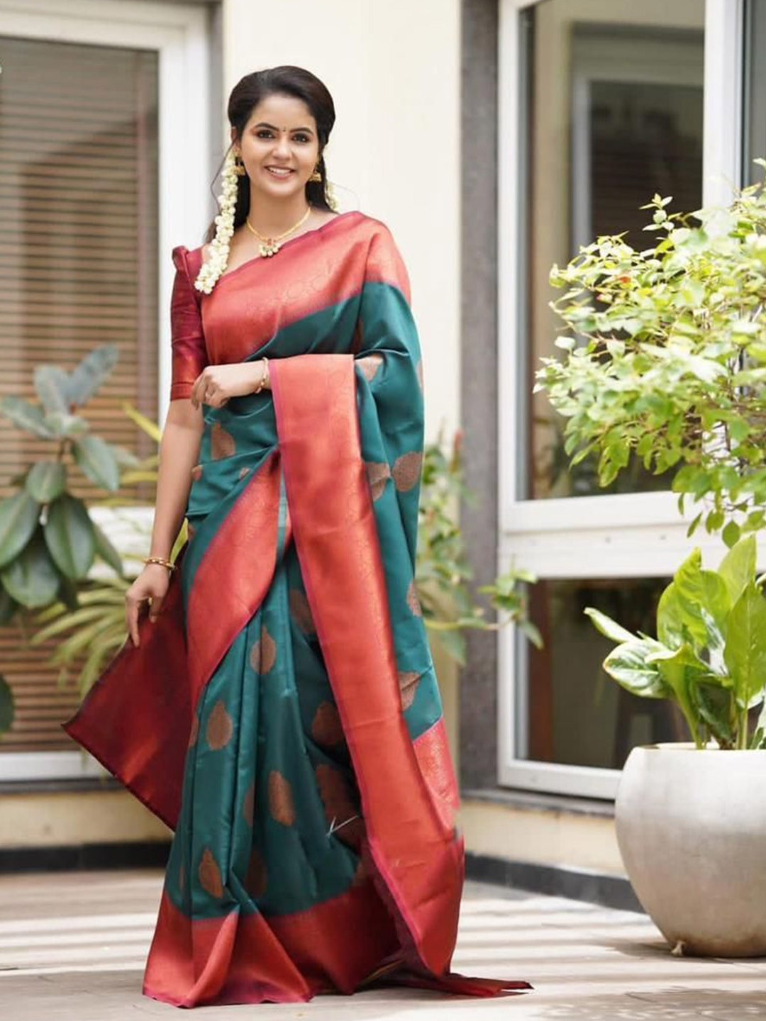 

Wuxi Woven Design Zari Pure Silk Saree, Teal