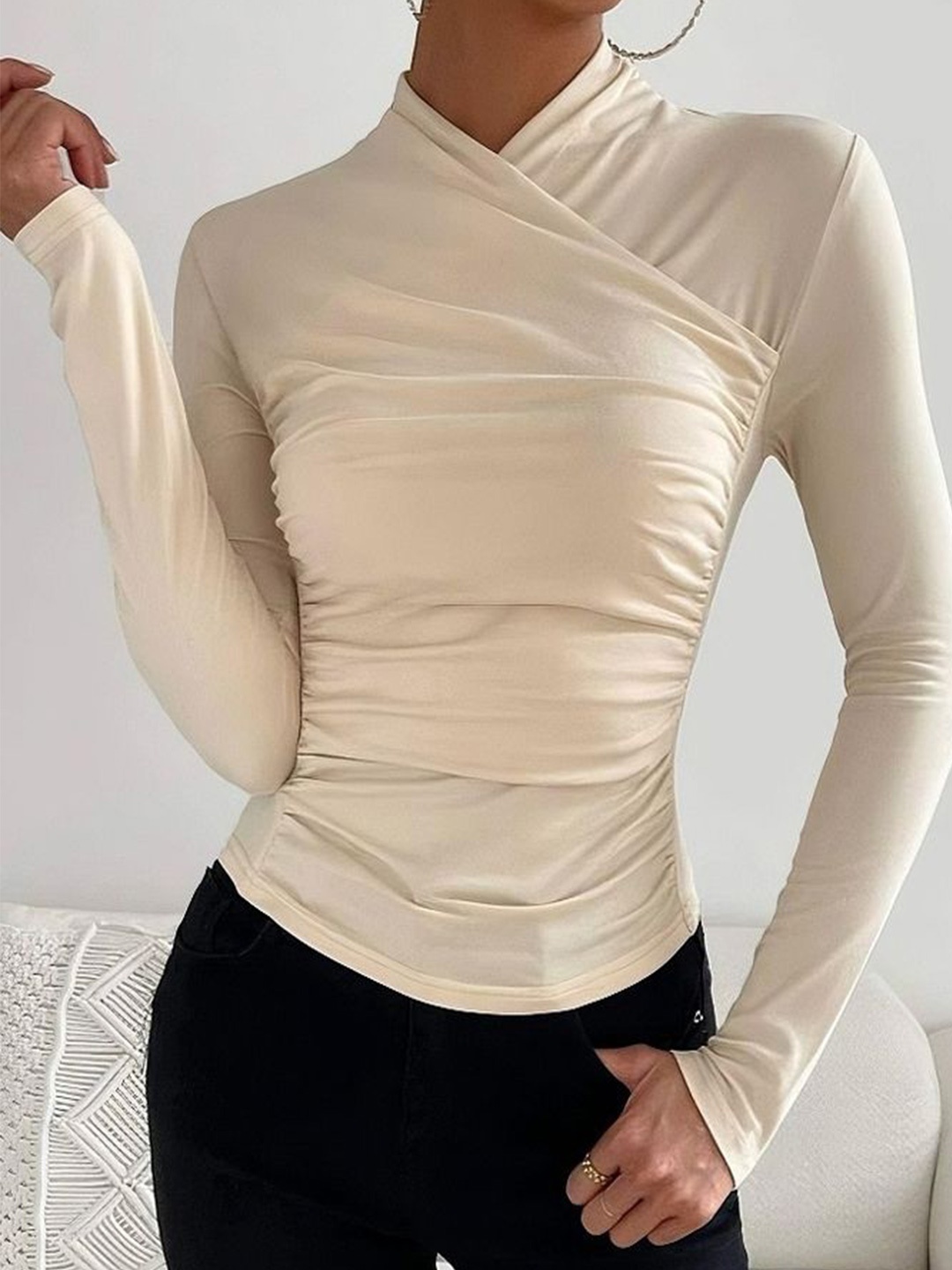 

LULU & SKY Top, Beige