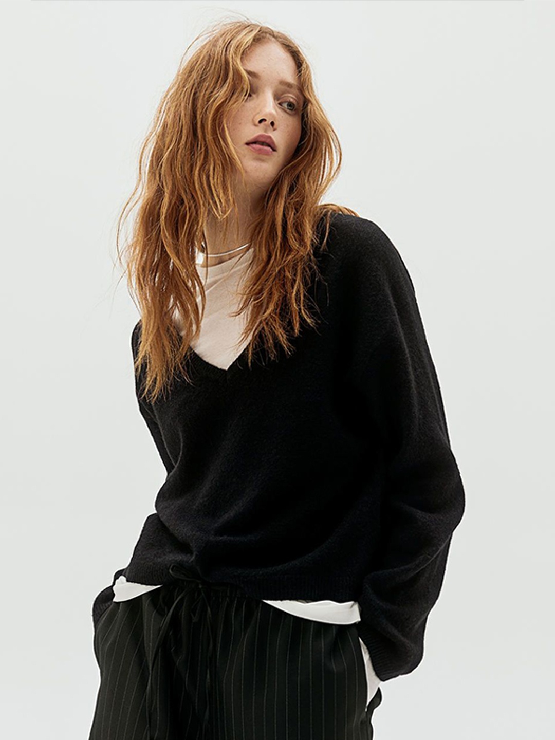 

H&M Fine-Knit V-Neck Jumper, Black