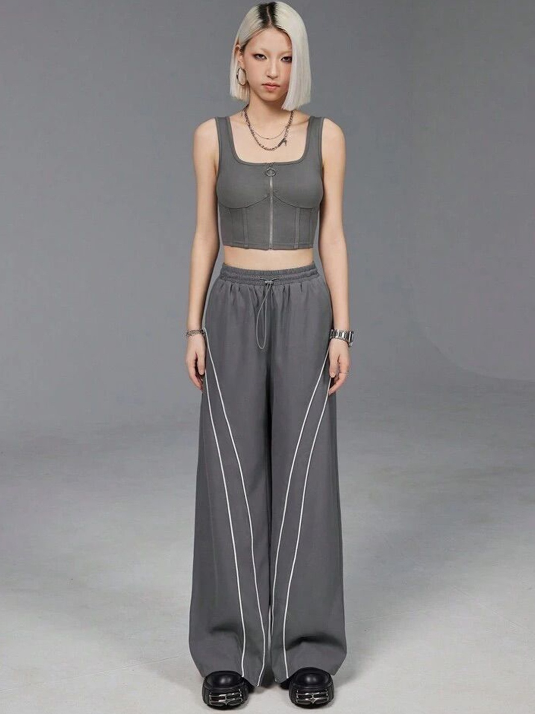

SAAHASAM Women Striped Relaxed Loose Fit Trousers, Grey