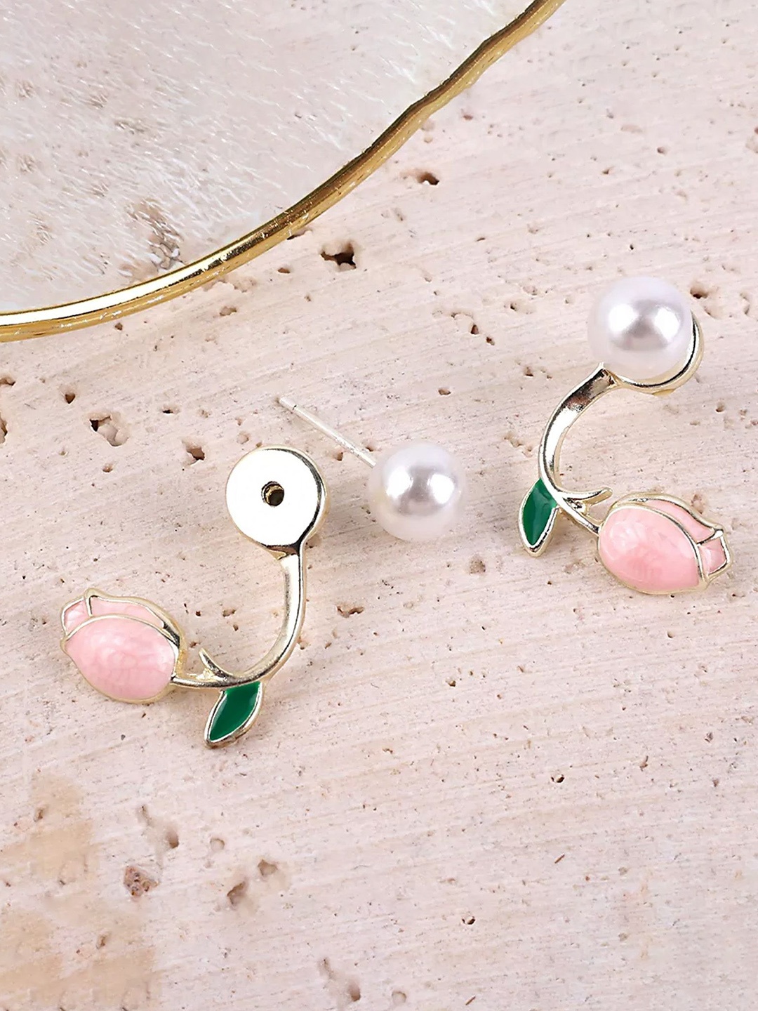 

PolluxCraft Floral Studs Earrings, White