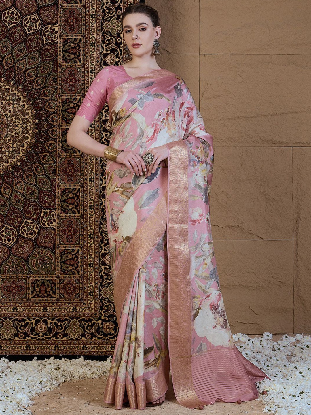 

Anouk Floral Zari Silk Blend Sungudi Saree, Pink