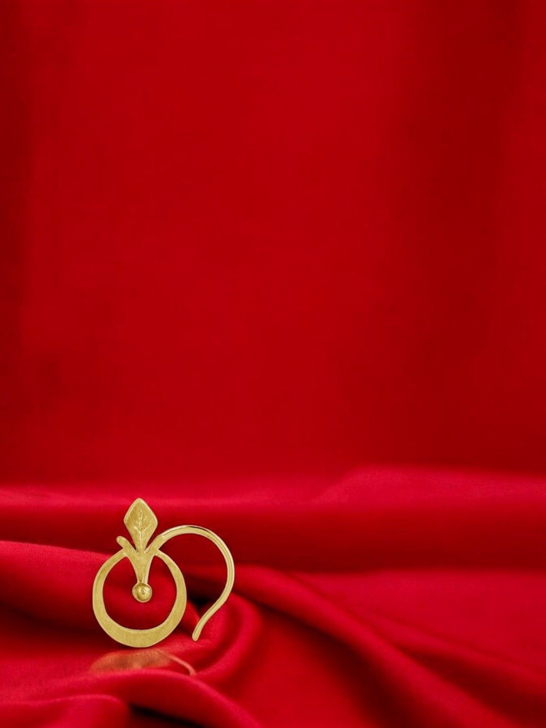 

Sangria Flower Twirls Stud Nosepin, Gold