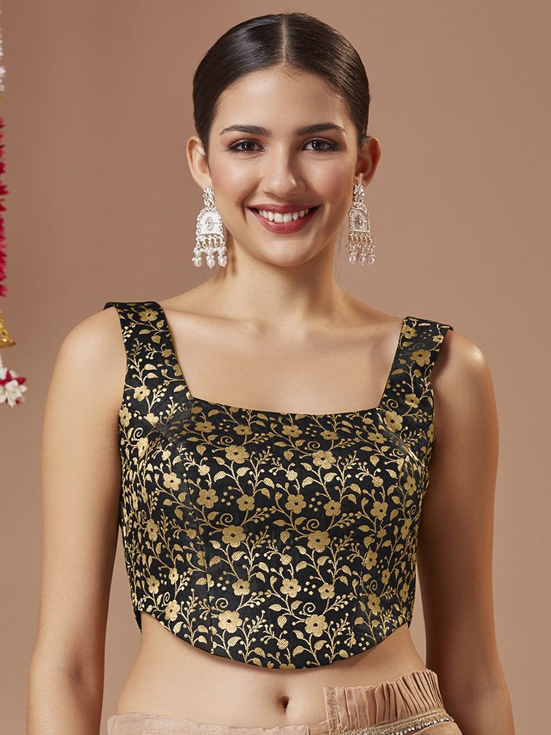 

SALWAR STUDIO Women Woven Design Padded Saree Blouse, Black