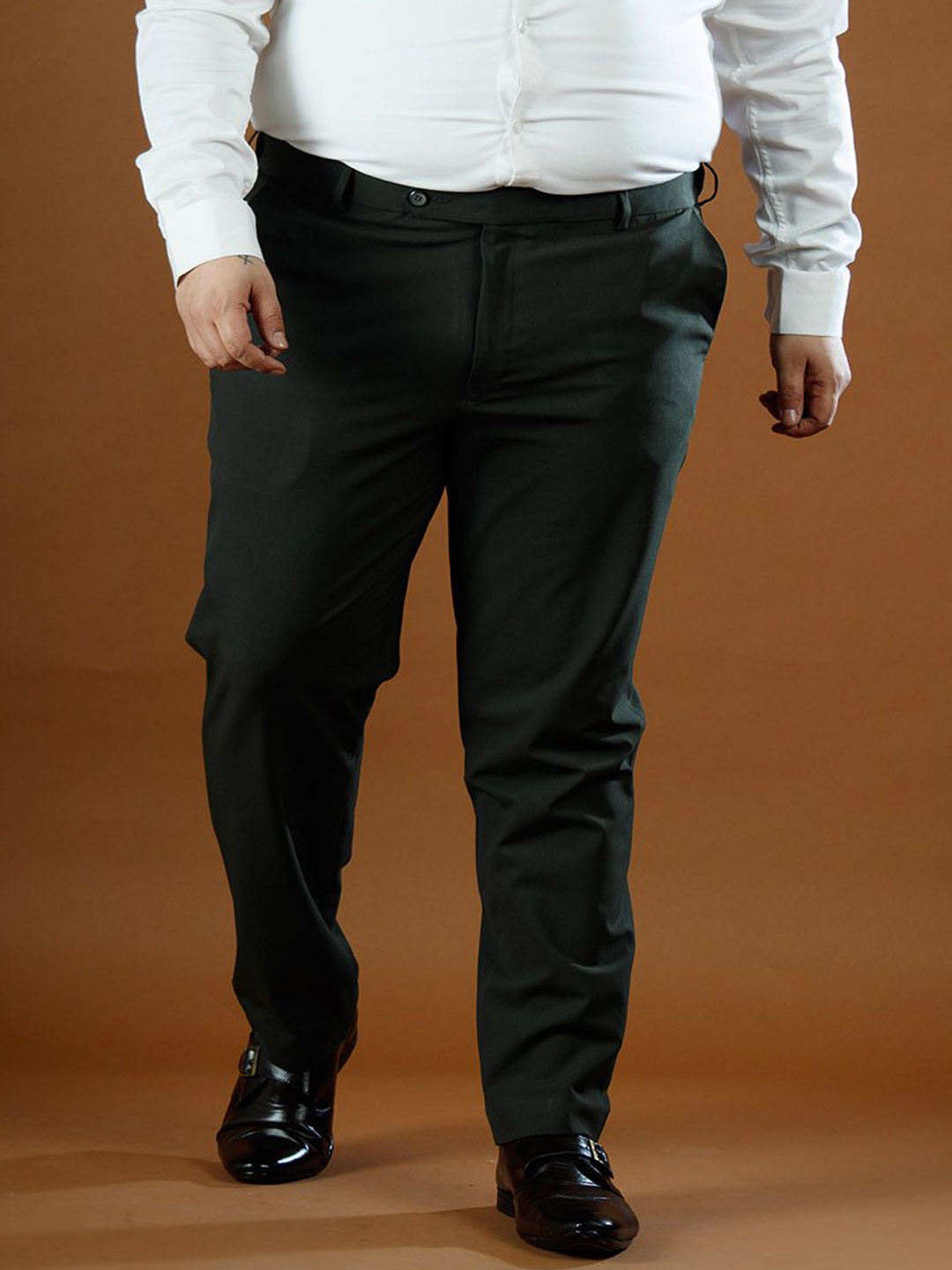 

Muffynn Men Relaxed Straight Leg Straight Fit Formal Trousers, Olive