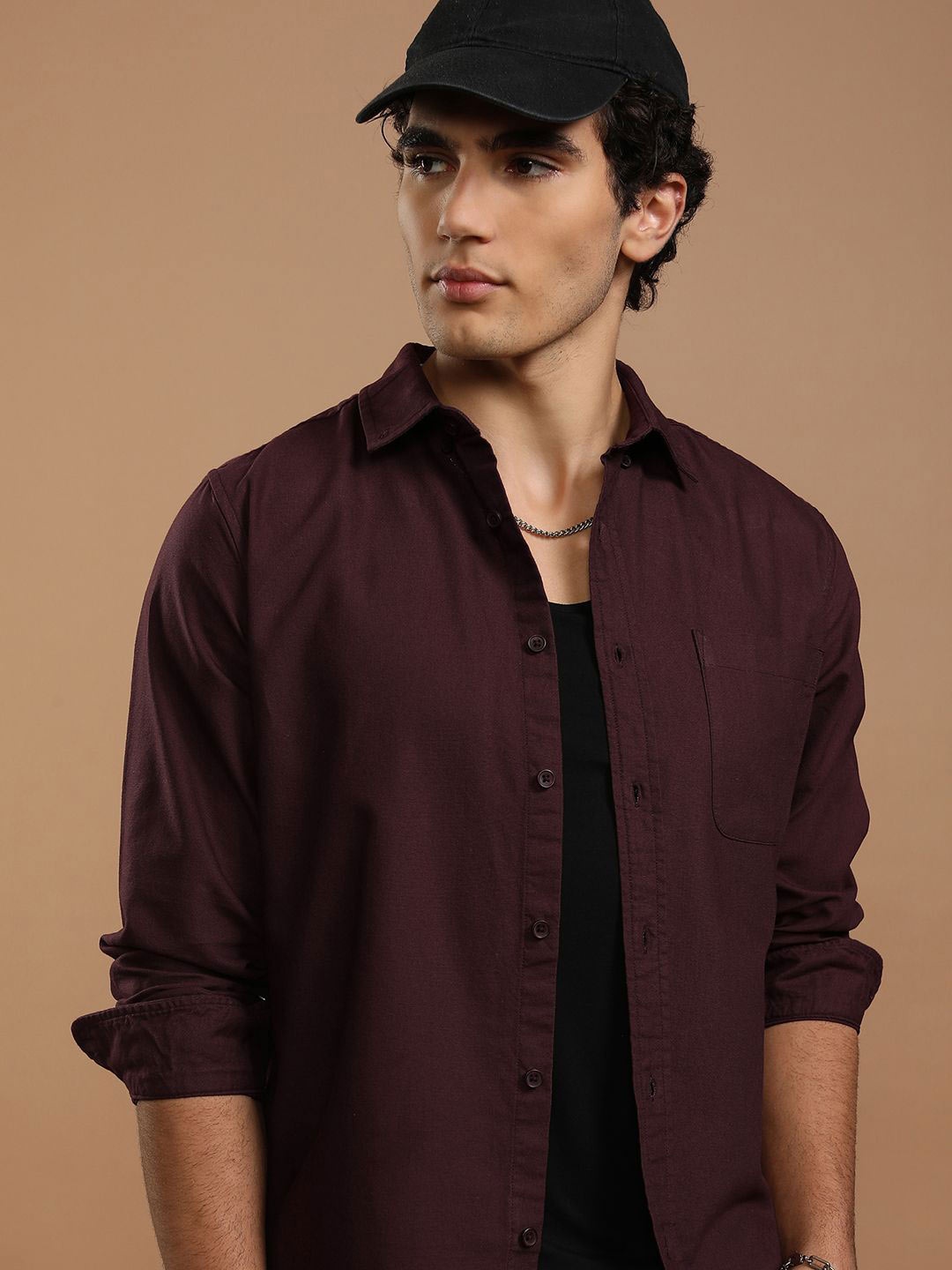 

HIGHLANDER Men Slim Fit Opaque Casual Shirt, Maroon