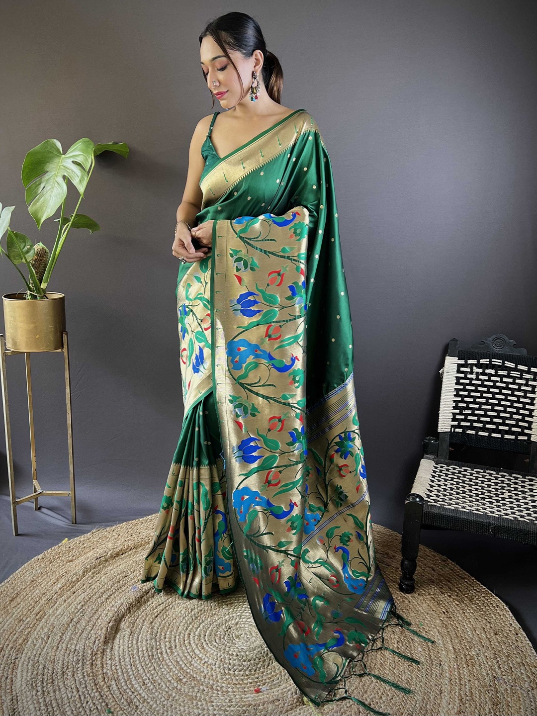 

Panzora Ethnic Motifs Zari Silk Blend Paithani Saree, Green