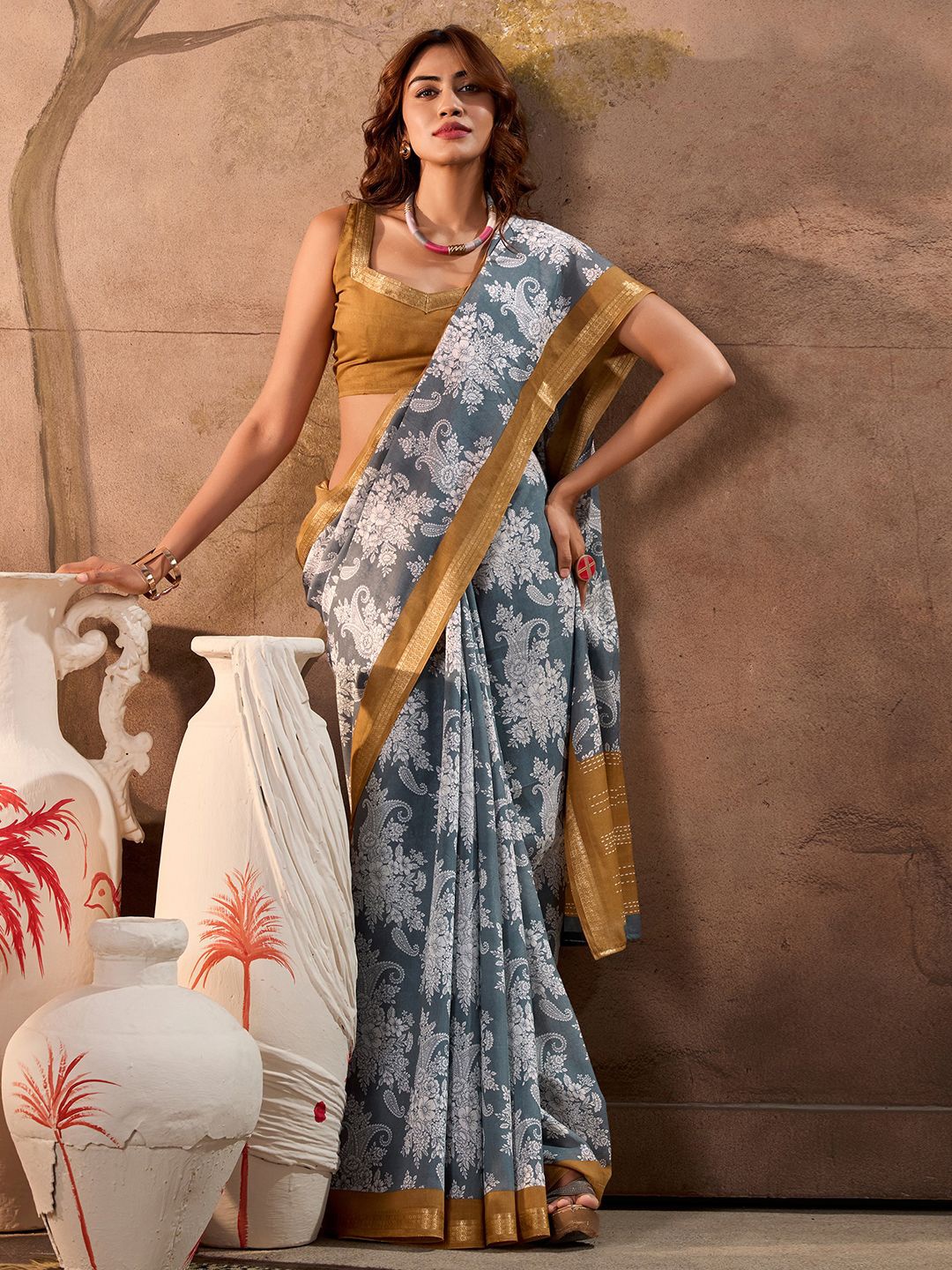 

Panzora Floral Zari Saree, Grey