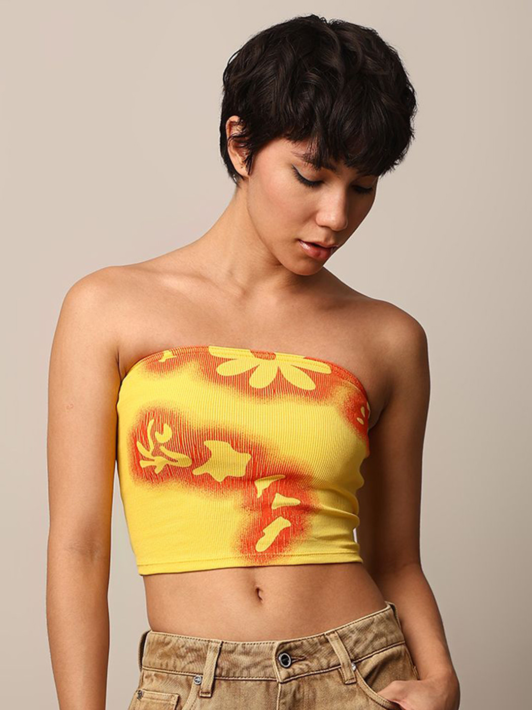 

ONLY Women Printed Off-Shoulder Tube Crop Top, Yellow