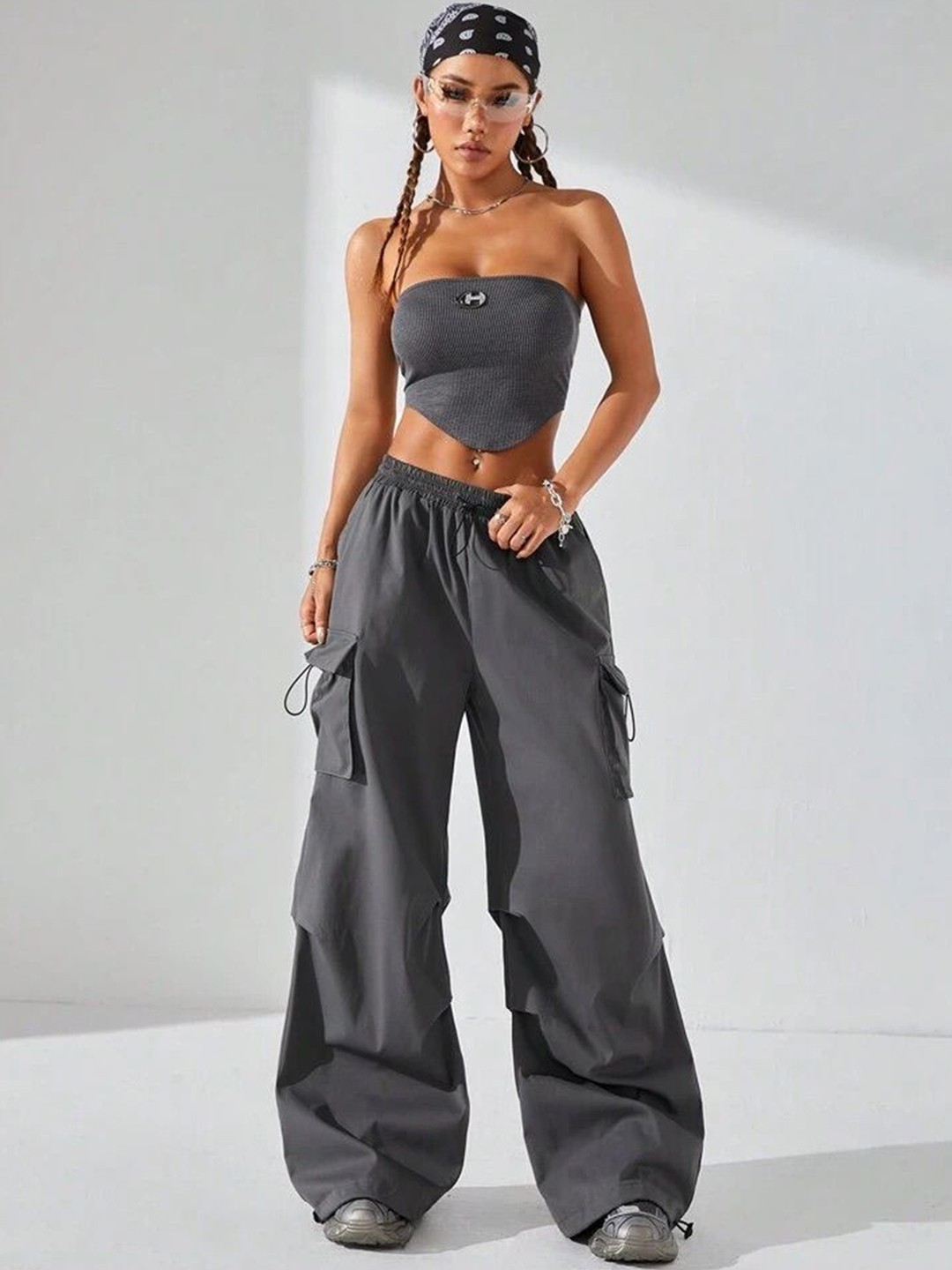 

SAAHASAM Women Striped Relaxed Loose Fit Trousers, Grey