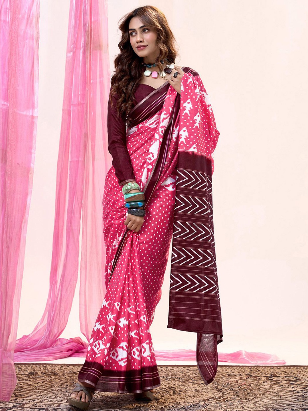 

Panzora Ethnic Motifs Silk Blend Tussar Saree, Pink
