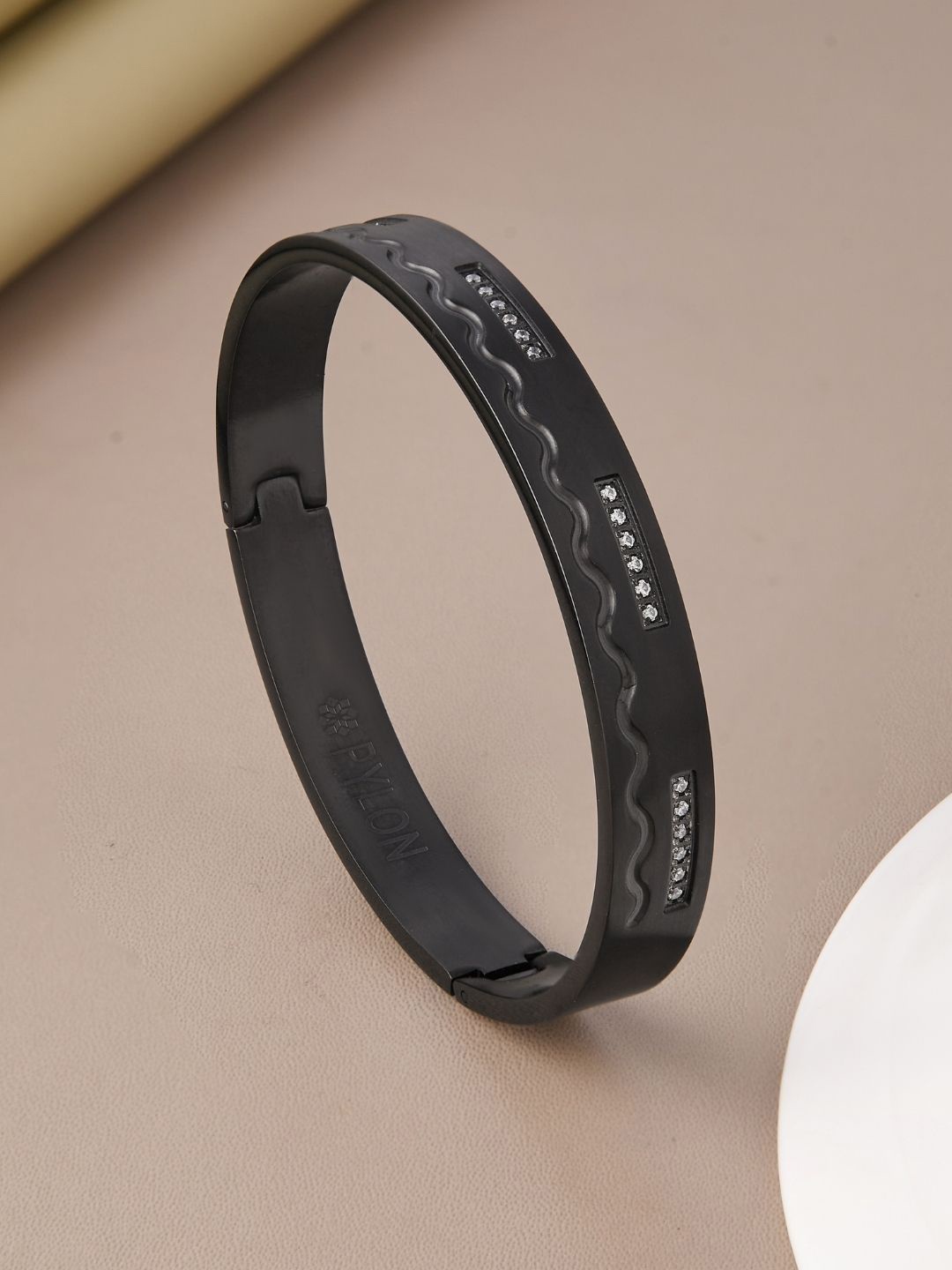 

PYLON Men American Diamond Kada Bracelet, Black