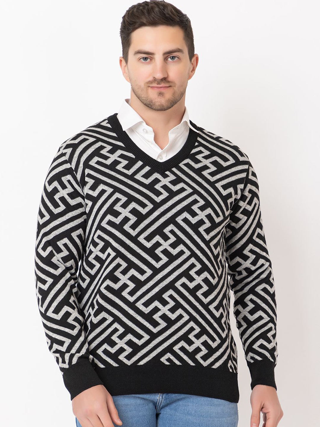 

BeriBlu Men Printed Pullover, Black