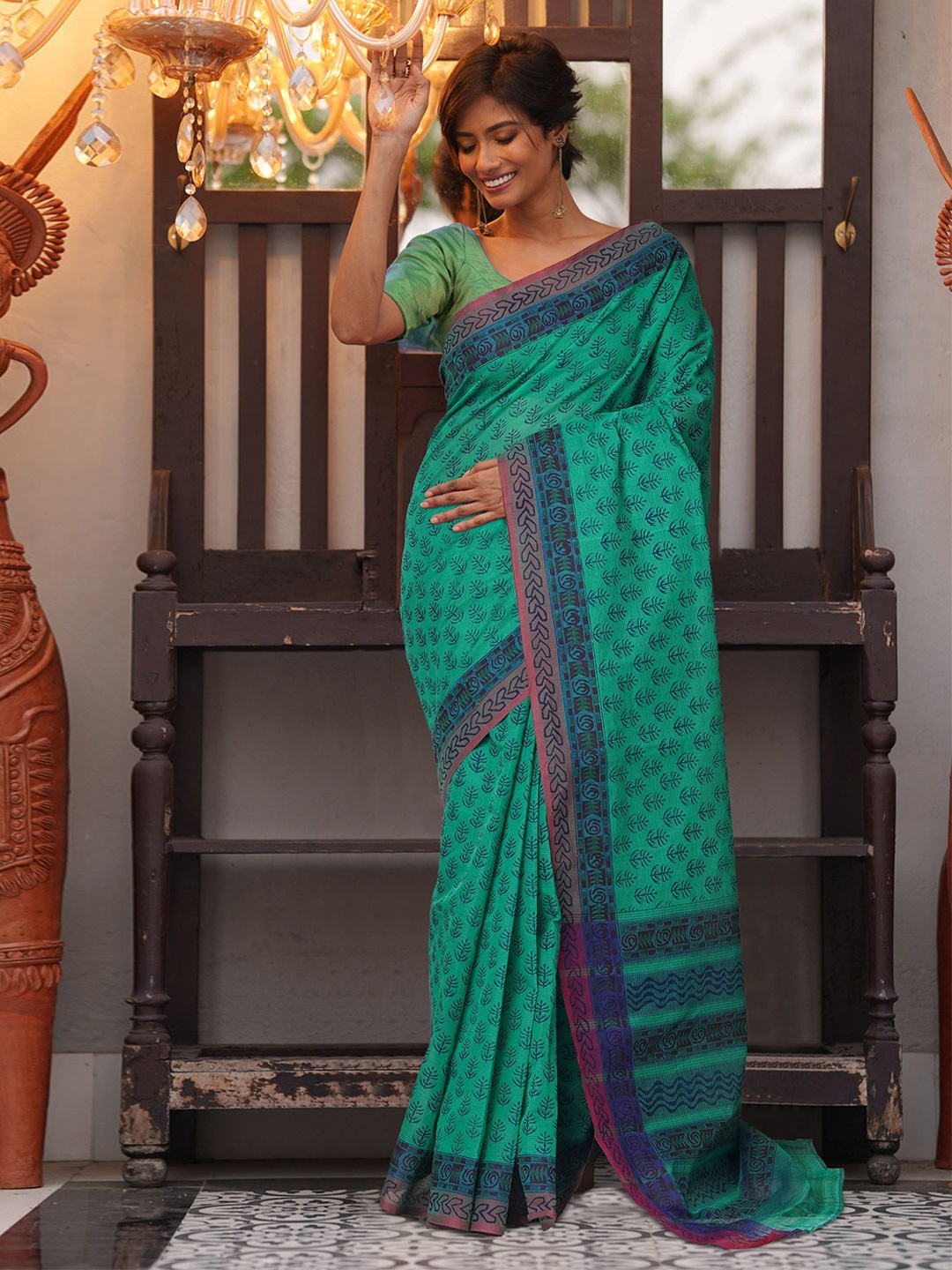 

Unnati Silks Ethnic Motifs Printed Pure Cotton Handloom Mangalagiri Saree, Green