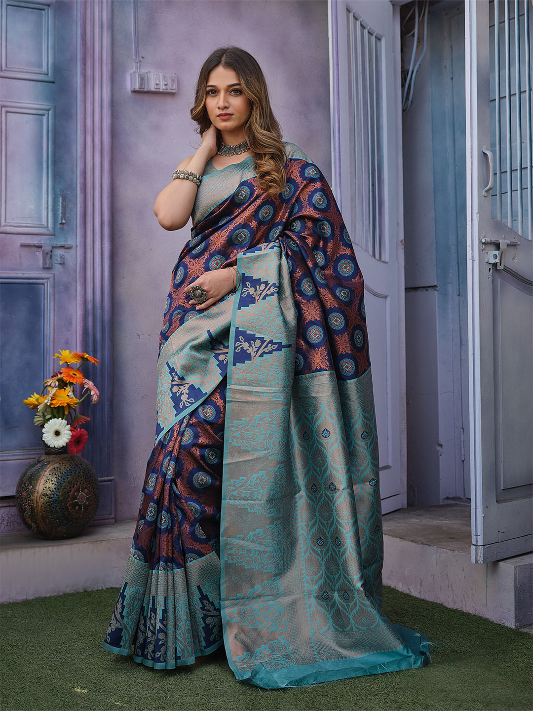 

Wuxi Woven Design Zari Pure Silk Banarasi Saree, Blue