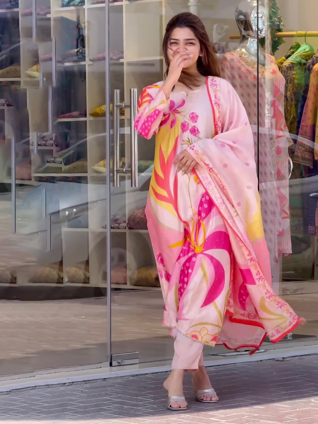 

BESUCHER Floral Printed Notch Neck Chanderi Silk Straight Kurta With Trousers & Dupatta, Pink